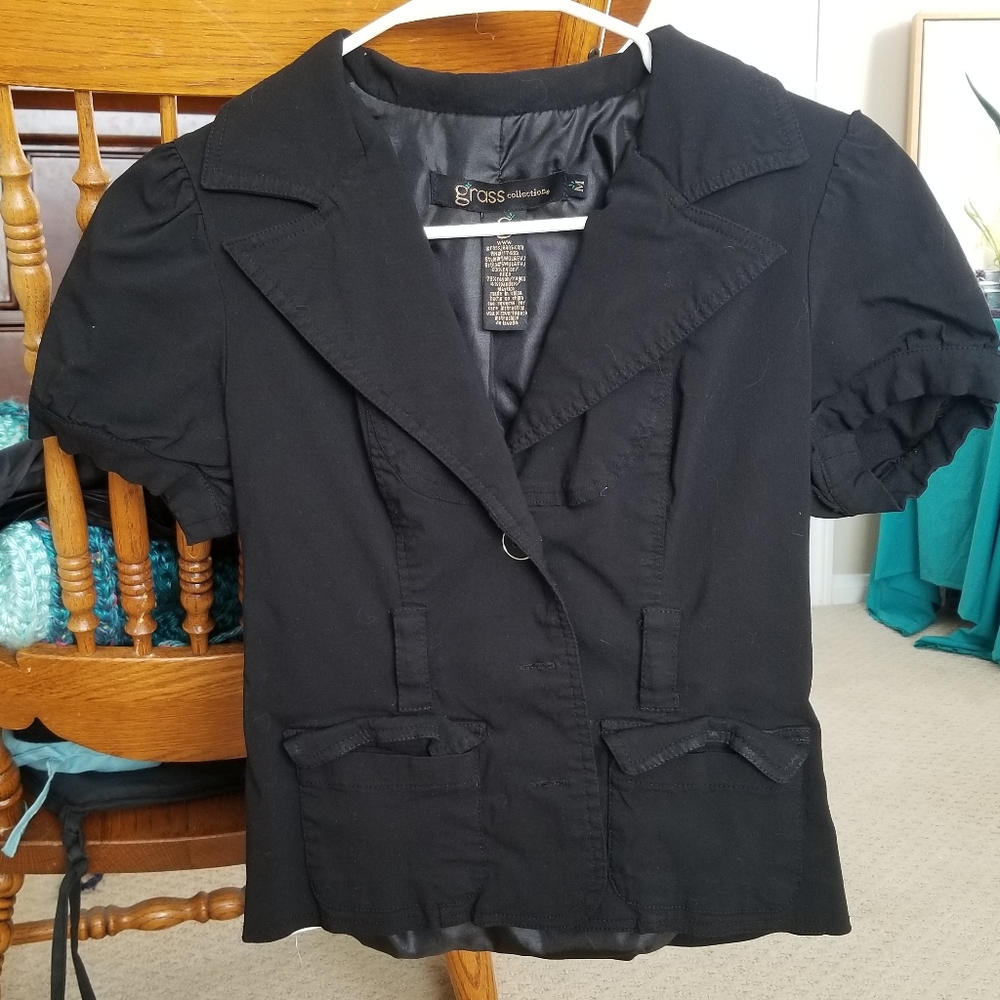 Short sleeved mini blazer